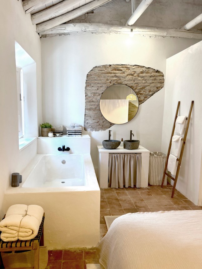 BBC TV's 'Amanda and Alan's Spanish Job' Casa Alamanda Mocl?n, Granada, Andalusia, Spain