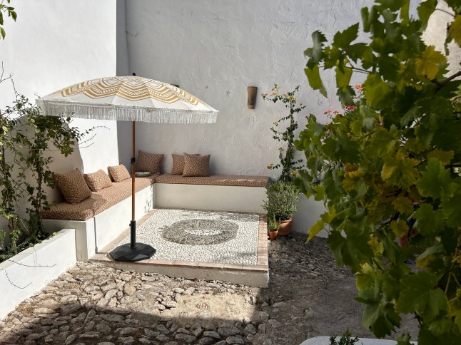 BBC TV's 'Amanda and Alan's Spanish Job' Casa Alamanda Mocl?n, Granada, Andalusia, Spain