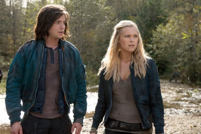 Editorial use only. No book cover usage. Mandatory Credit: Photo by CW Network/Everett/REX/Shutterstock (4076429f) Thomas McDonell, Eliza Taylor 'The 100' TV Series - 2014