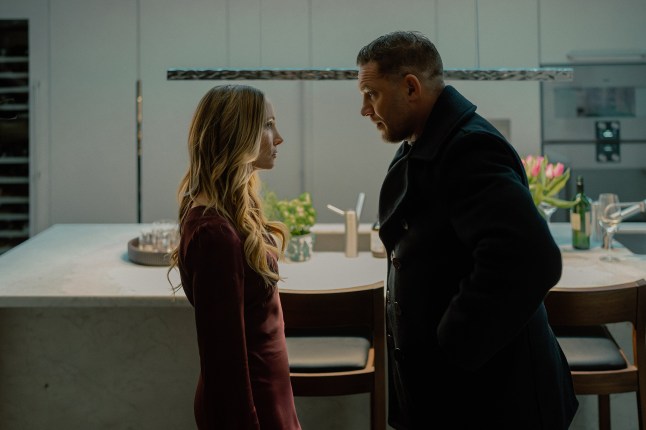 L-R Joanne Froggatt as Jan Da Souza and Tom Hardy as Harry Da Souza in Mobland, episode 4, season 1, Streaming on Paramount+ 2025. Photo Credit: Luke Varley/Paramount+