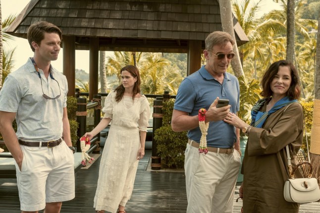 The exploits and misadventures of various guests and employees at a tropical resort over the course of one week.