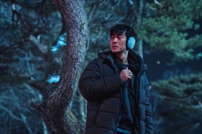 Park Hae-Soo as Kim Beom-jun (The Eyewitness) in Karma
