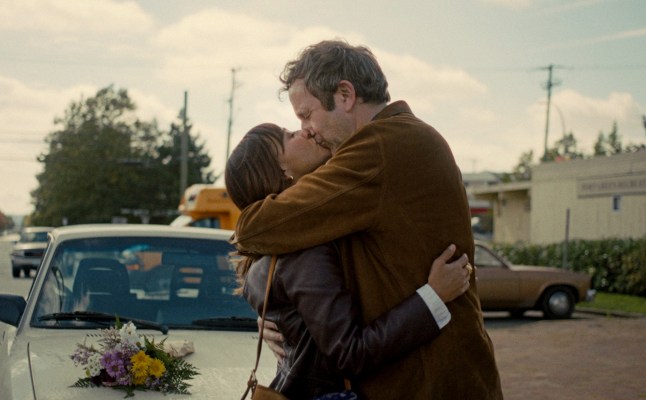 Rashida Jones and Chris O'Dwod kiss in the Black mirror episode Common People/