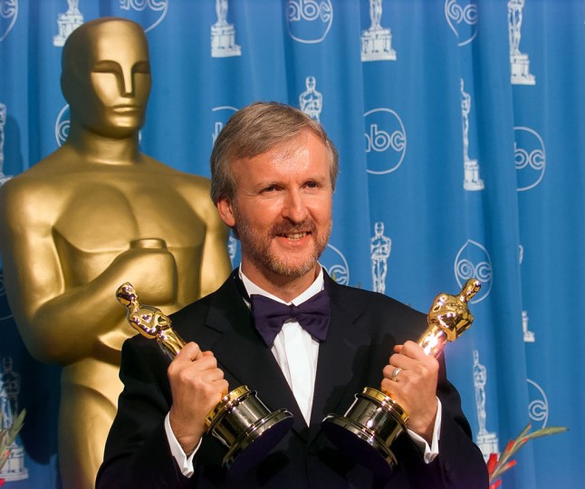 Winner James Cameron at Academy Awards 1998