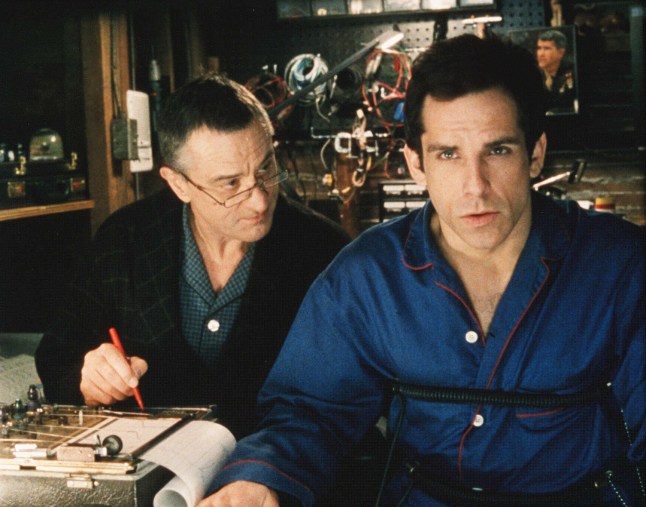Editorial use only. No book cover usage. Mandatory Credit: Photo by Universal/Dreamworks/Kobal/REX/Shutterstock (5882672c) Robert De Niro, Ben Stiller Meet The Parents - 2000 Director: Jay Roach Universal/Dreamworks USA Scene Still Comedy Mon beau-p?re et moi