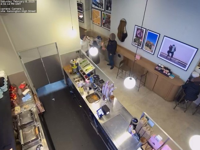 Grabs: Bridgerton actress has her phone robbed by prolific Algerian thief