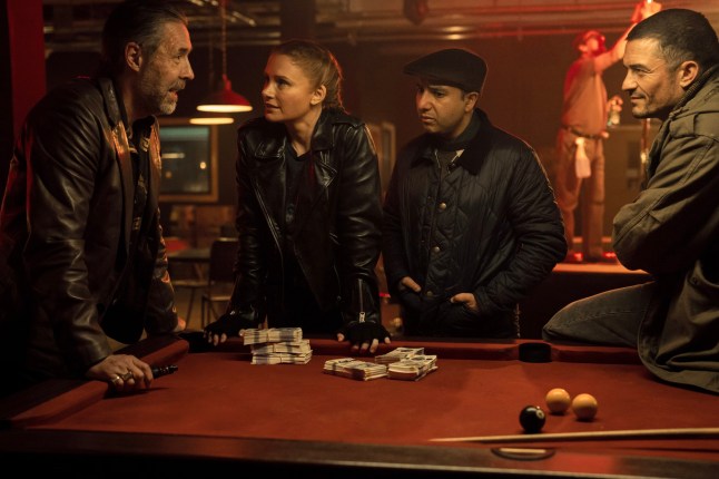 Bryce Dallas Howard as KAT, Orlando Bloom as MARLON, Nick Mohammed as HUGH, Paddy Considine as FLY in DEEP COVER. Credit: Peter Mountain / COPYRIGHT ?? 2024 COPERTURA PRODUCTIONS LTD. ALL RIGHTS RESERVED.